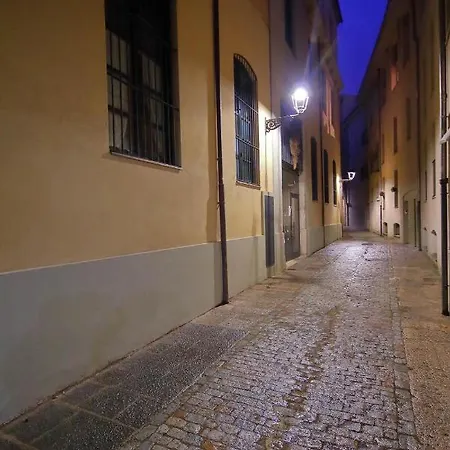 Duplex St Pere Onyarapartamentscom * 지로나